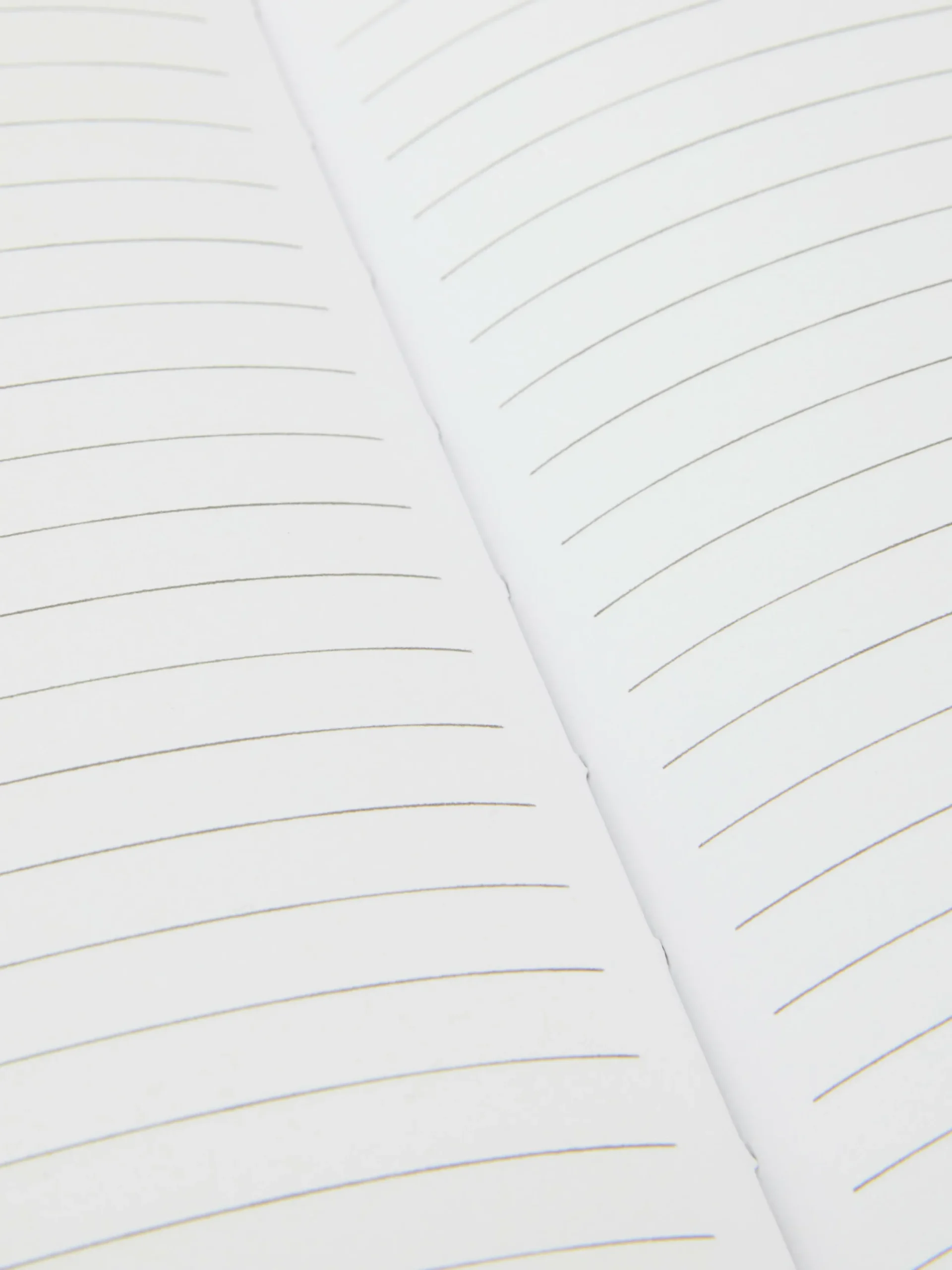 Notizbücher|Primark A5-Notizbuch Mit Elastischem Band Lilafarben