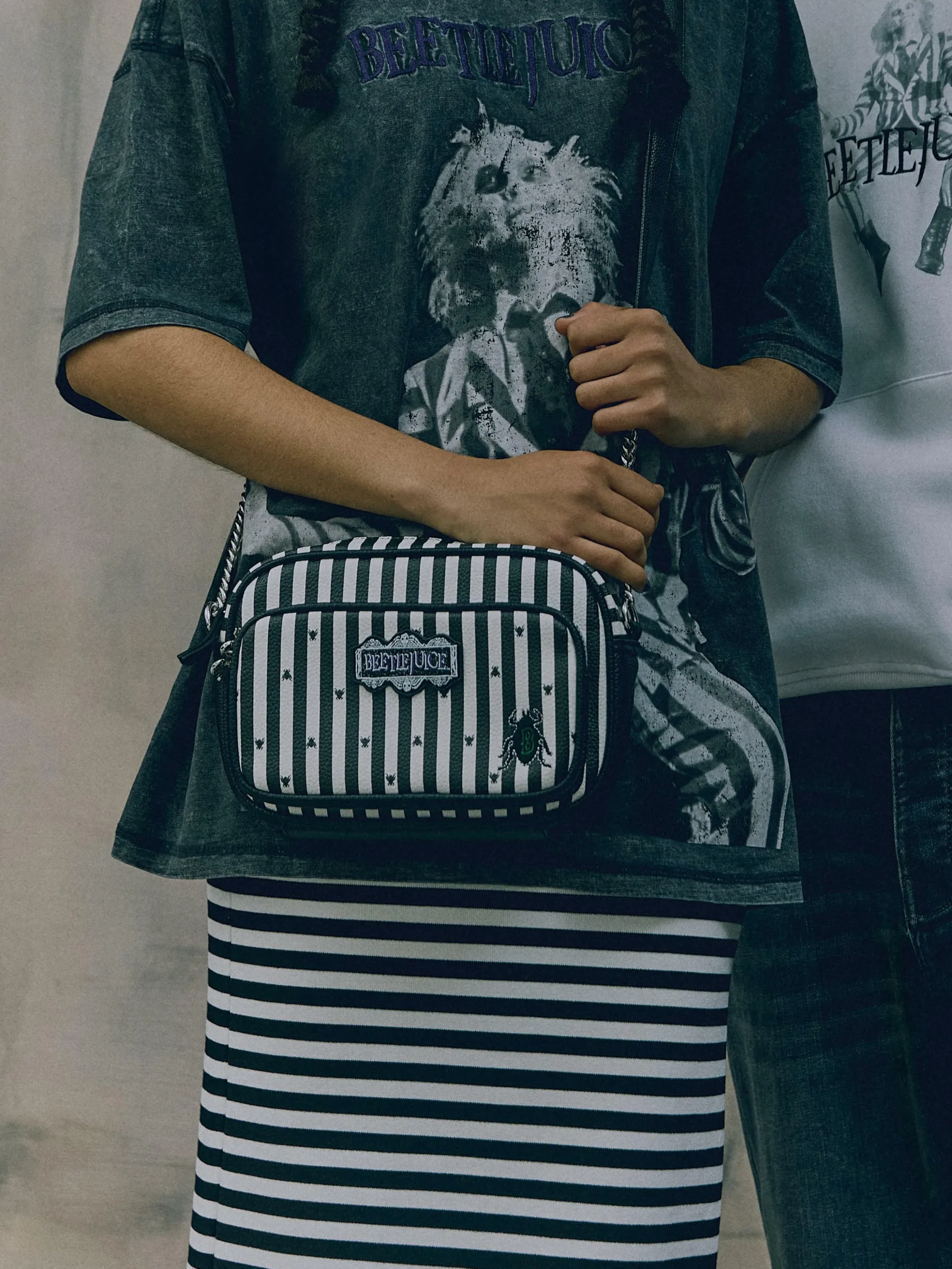 Beetlejuice|Halloween-Accessoires|Primark „Beetlejuice“ Umhängetasche Schwarz/Weiß