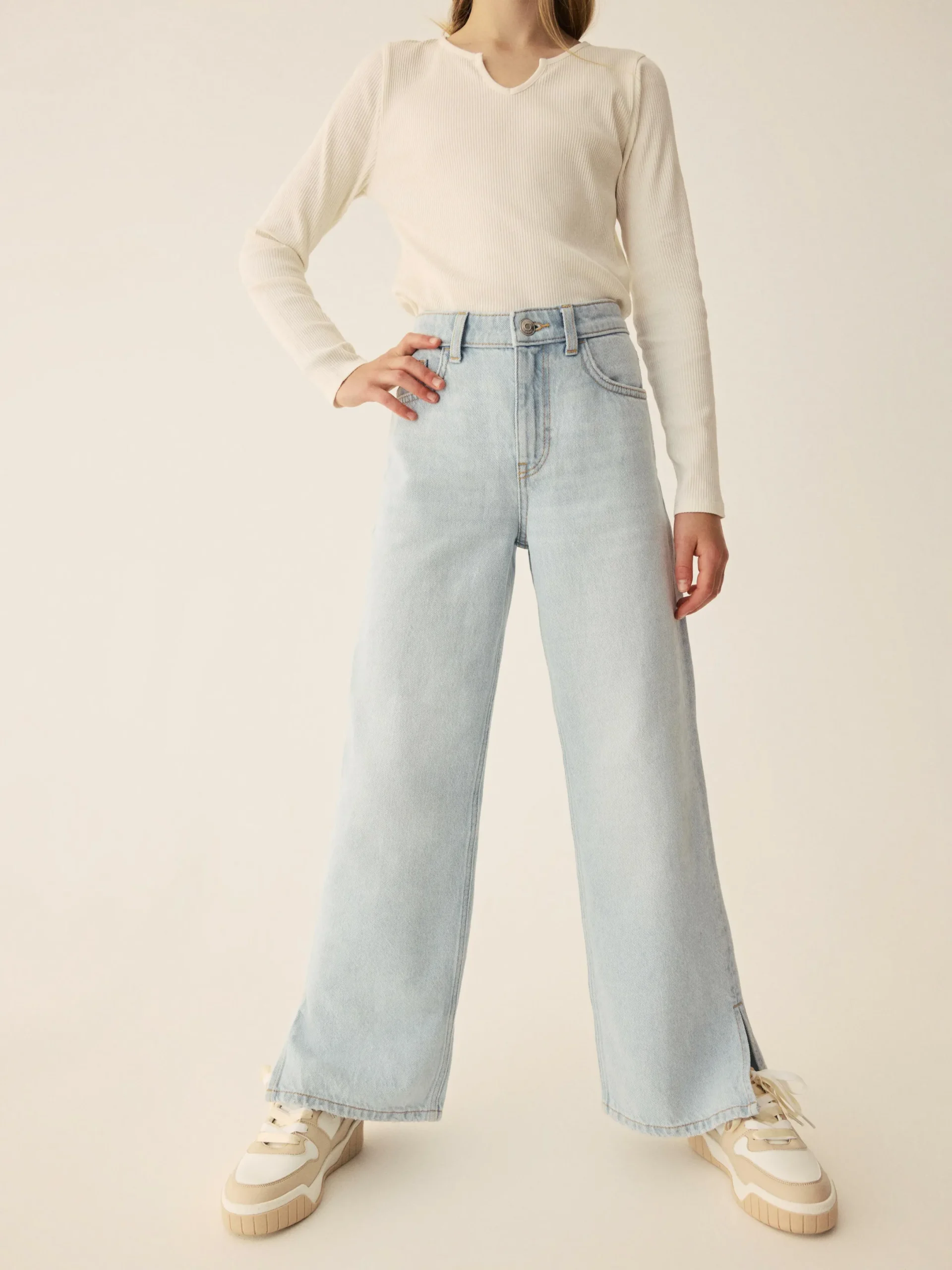 Jeans|Primark Denim-Jeans Mit Weitem Bein Und Schlitz Hellblau