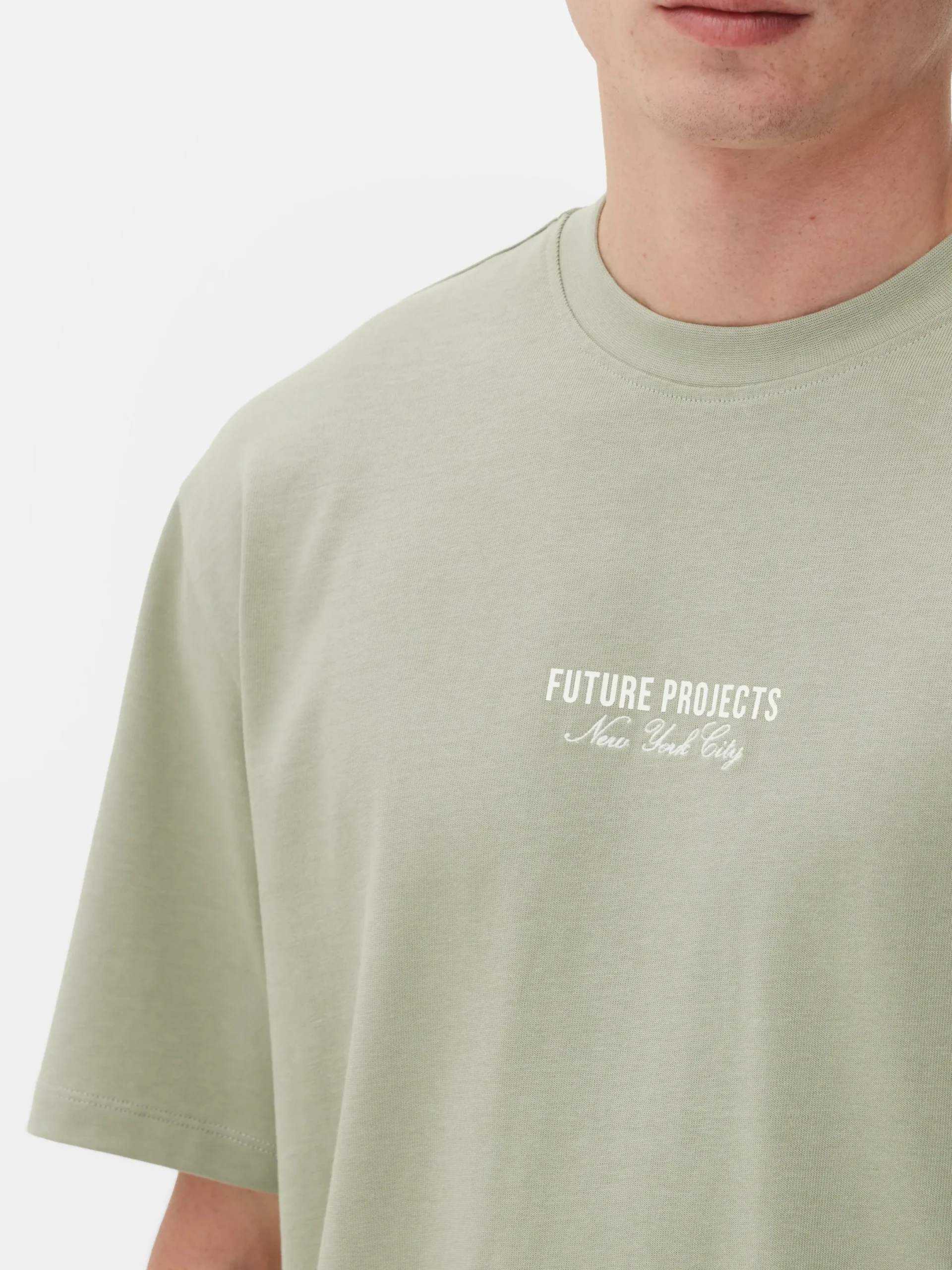 Tops Und T-Shirts|Primark „Future Projects“ T-Shirt Mit Stickerei Grün