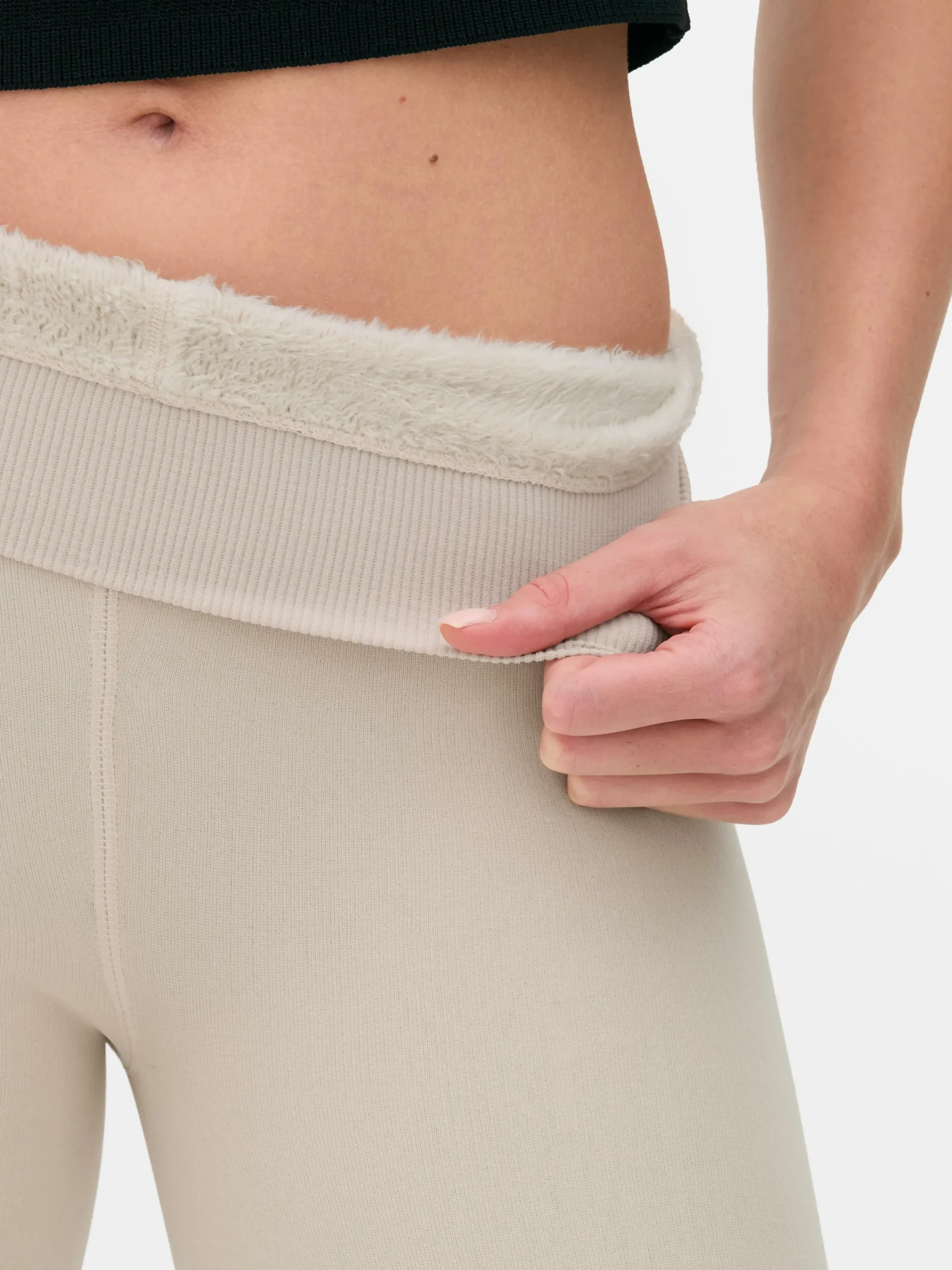 Strumpfhosen|Hosen Und Leggings|Primark Gefütterte Samtleggings Sandfarben