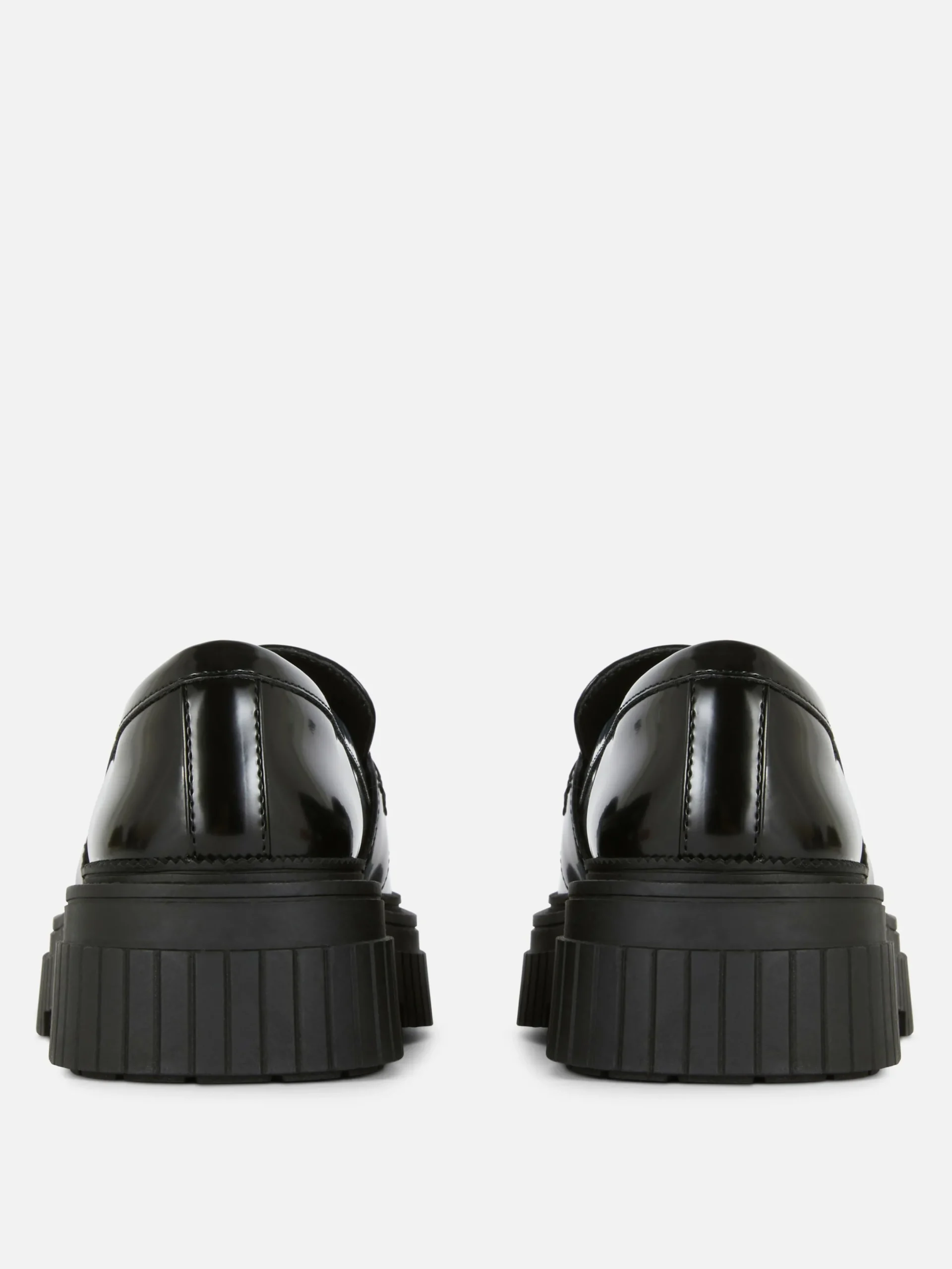 Flache Schuhe|Primark Grobe Loafer Mit Kettendetail Schwarz