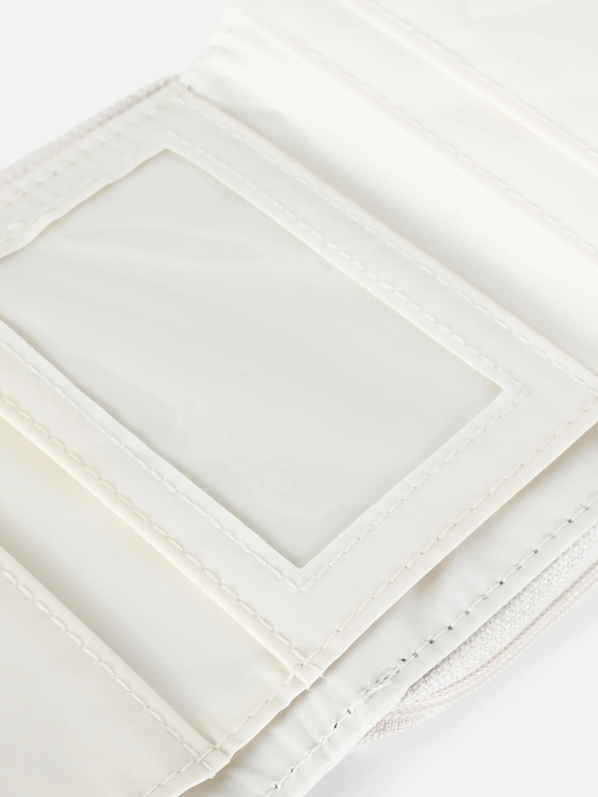 Taschen Und Portemonnaies|Primark Kunstleder-Geldbeutel In Kroko-Optik Mit Initiale Ecrufarben