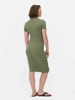 Kleider|Primark Kurzärmeliges Midi-Pulloverkleid Khakifarben