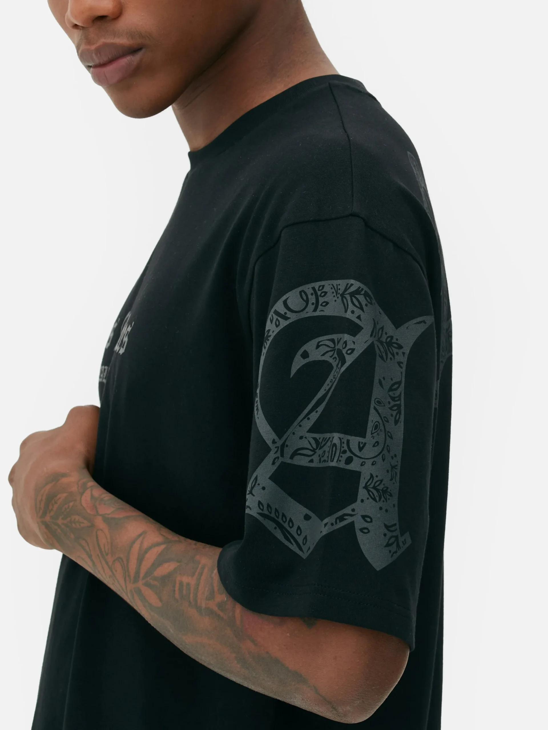Tops Und T-Shirts|Primark „LA“ T-Shirt Mit Schriftzug Und Paisleymuster Schwarz