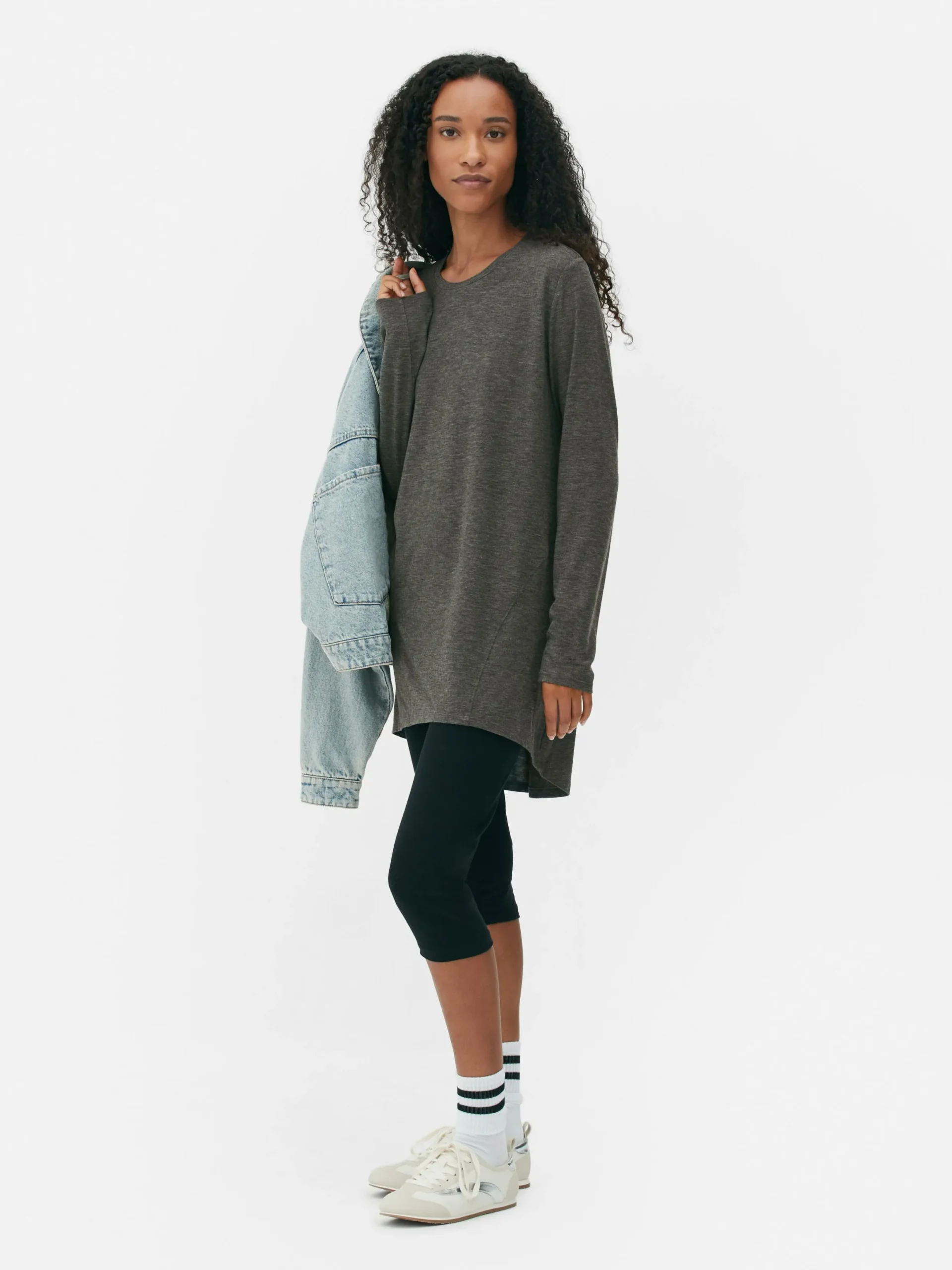 Tops Und T-Shirts|Primark Langes Langarm-Top Mit Rundem Saum Anthrazitfarben