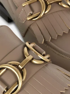 Flache Schuhe|Primark Loafer Mit Fransen Und Schnalle Taupefarben