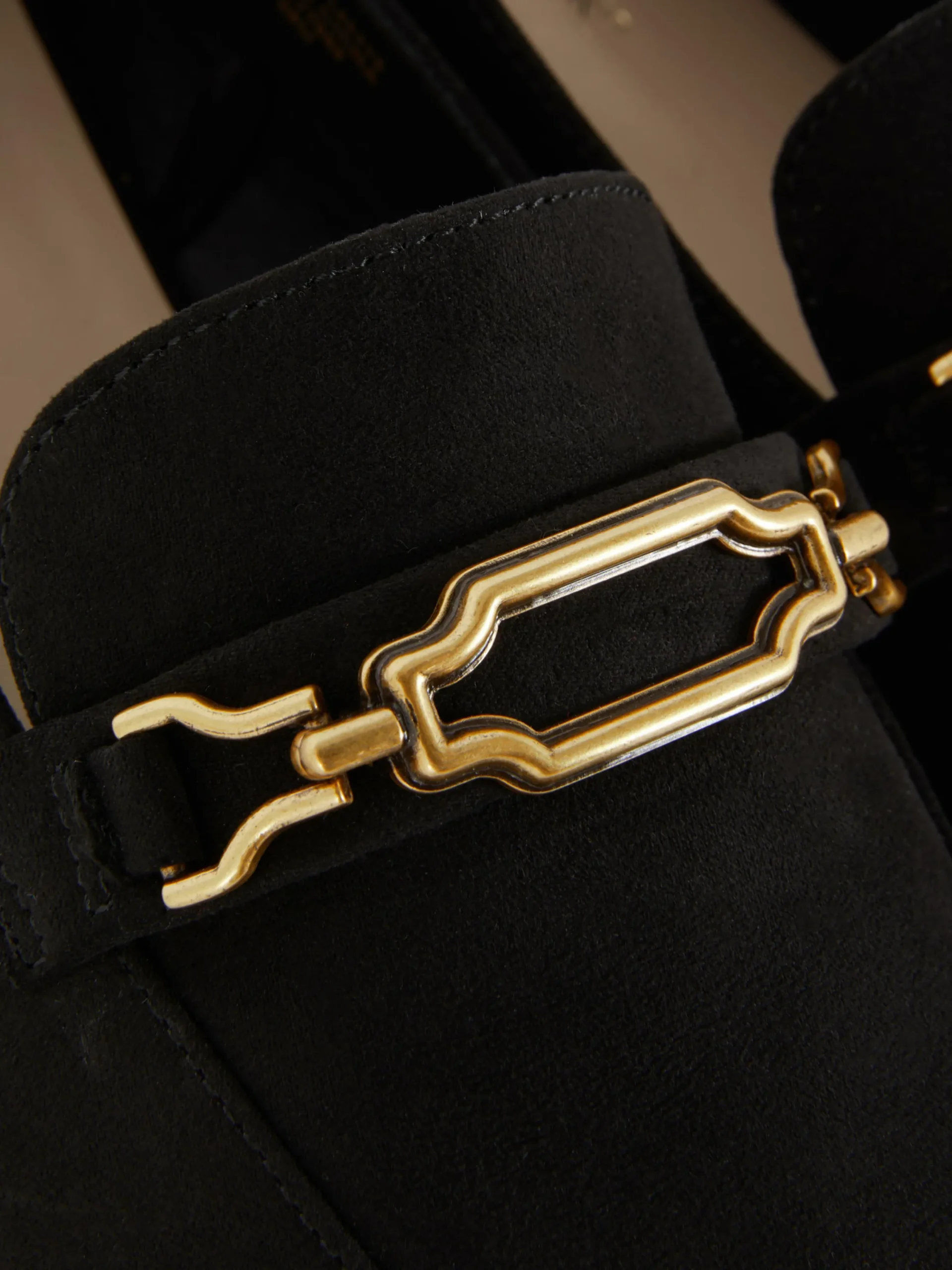 Flache Schuhe|Primark Loafer Mit Kettendetail In Weiter Passform Schwarz