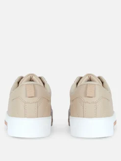 Sneakers|Primark Low-Top-Sneaker Mit Strasssteinen-Detail Beige