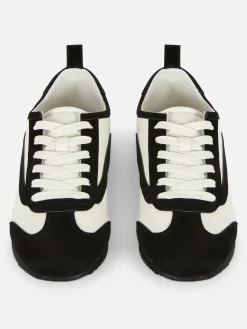 Sneakers|Primark Low-Top-Sneaker Zum Schnüren Mit Plimsoll Schwarz