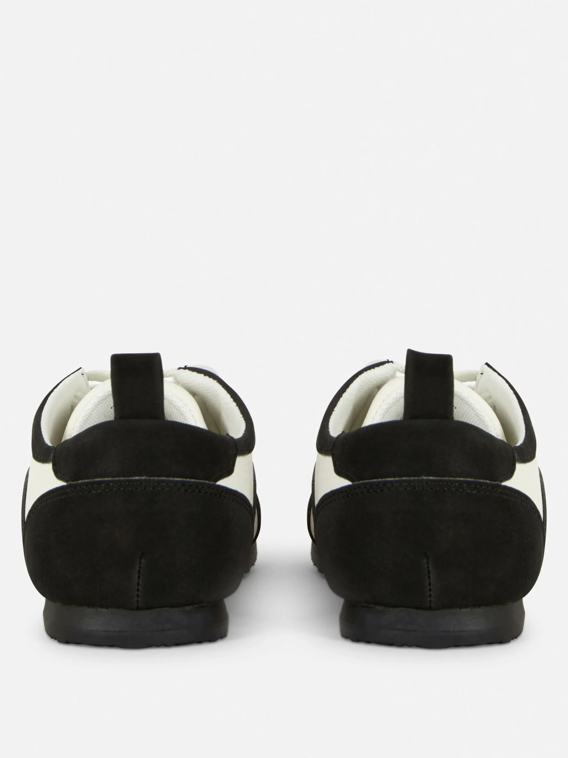 Sneakers|Primark Low-Top-Sneaker Zum Schnüren Mit Plimsoll Schwarz