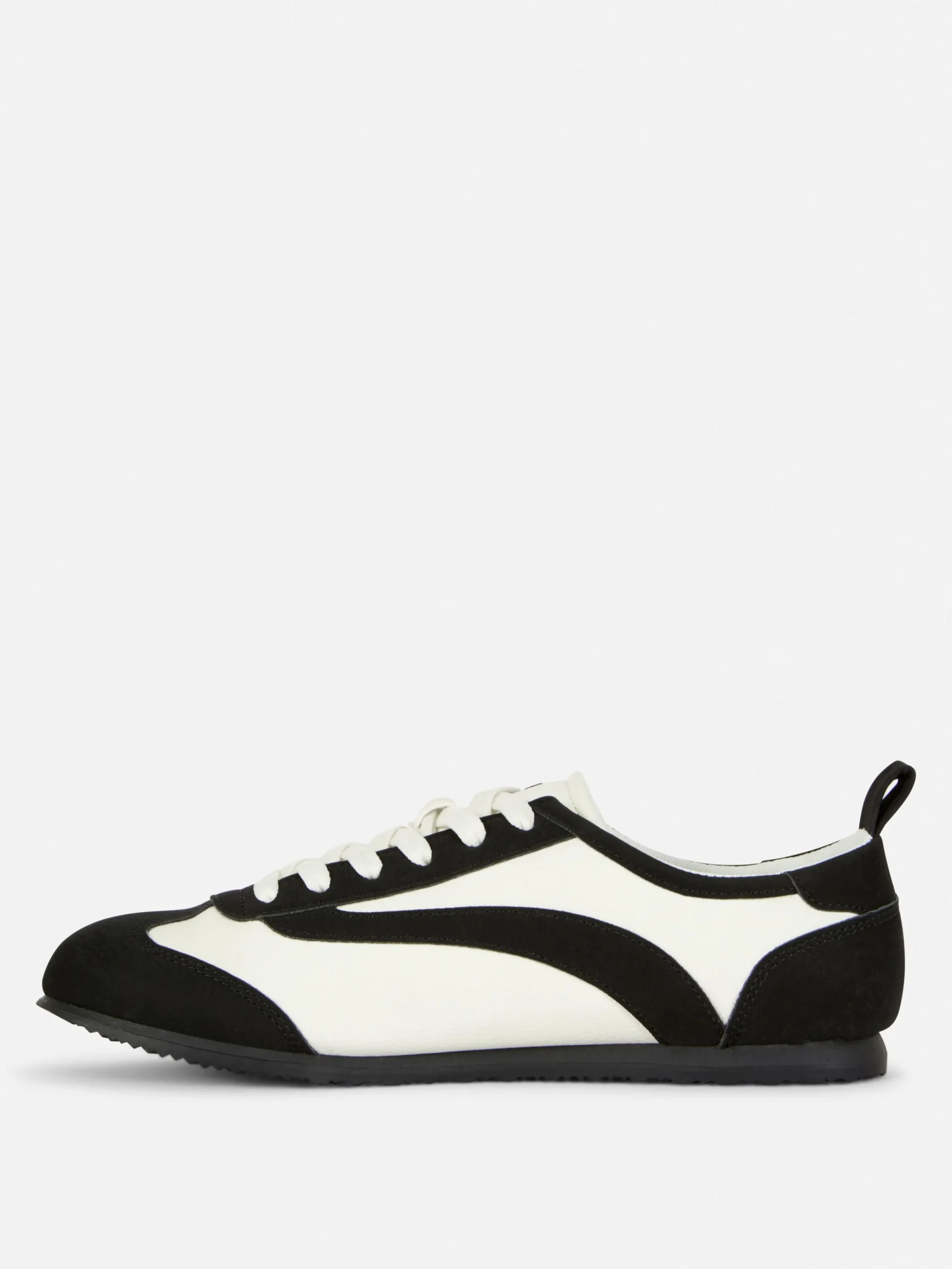 Sneakers|Primark Low-Top-Sneaker Zum Schnüren Mit Plimsoll Schwarz