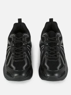 Sneakers|Sportbekleidung|Primark Low-Top-Sportsneaker Mit Einsätzen Schwarz