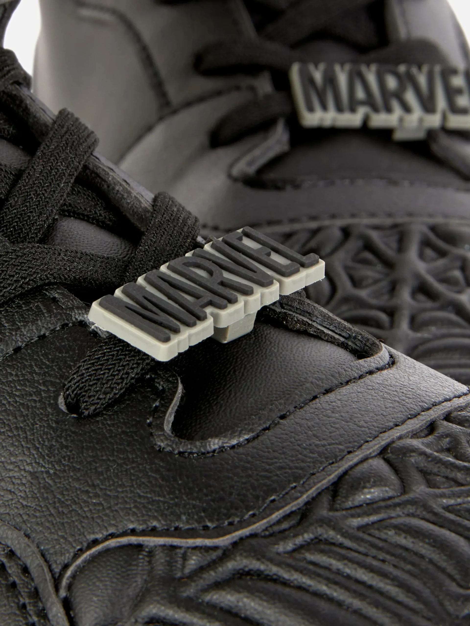 Sneakers|Primark „Marvel Spider-Man“ High-Top-Sneaker Mit Prägung Schwarz