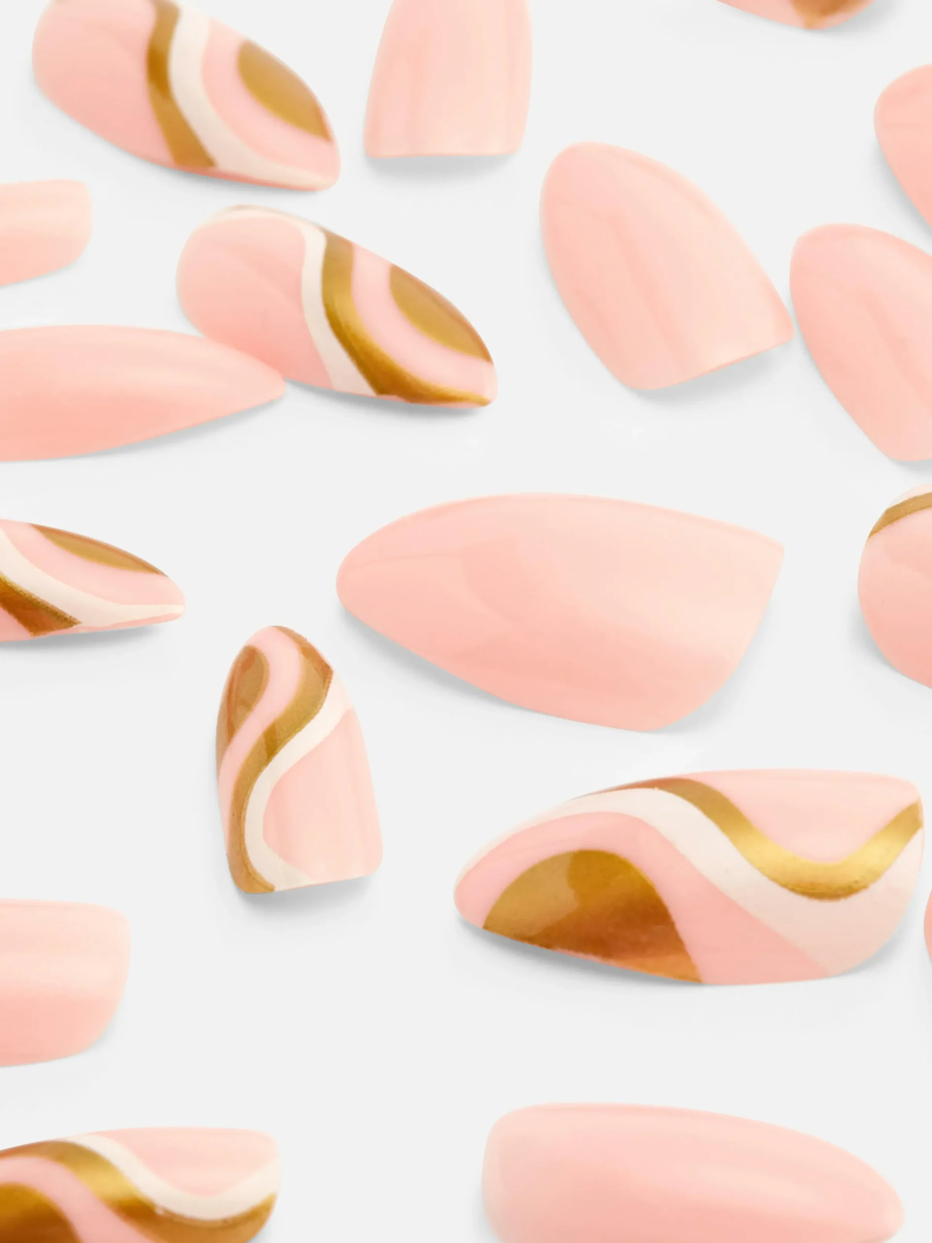 Kunstnägel|Primark PS… Spitze, Glänzende Kunstnägel Mit Wirbelmuster Gold
