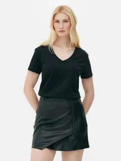 Tops Und T-Shirts|Primark Regular-Fit-T-Shirt Mit V-Ausschnitt Schwarz
