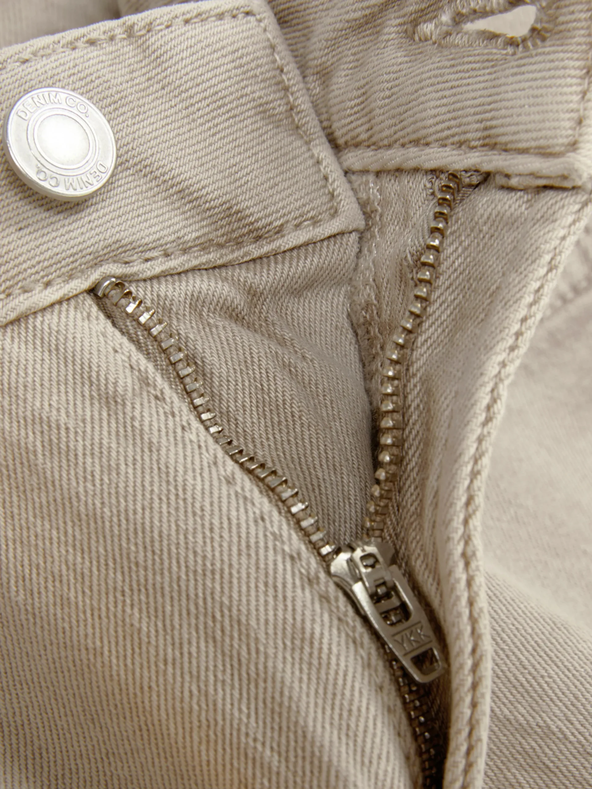 Denim|Jeans|Primark Schmal Geschnittene Jeans Mit Geradem Bein Sandfarben