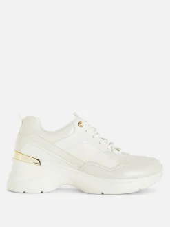 Sneakers|Primark Sneaker Mit Keilabsatz Und Metallbesatz Weiß