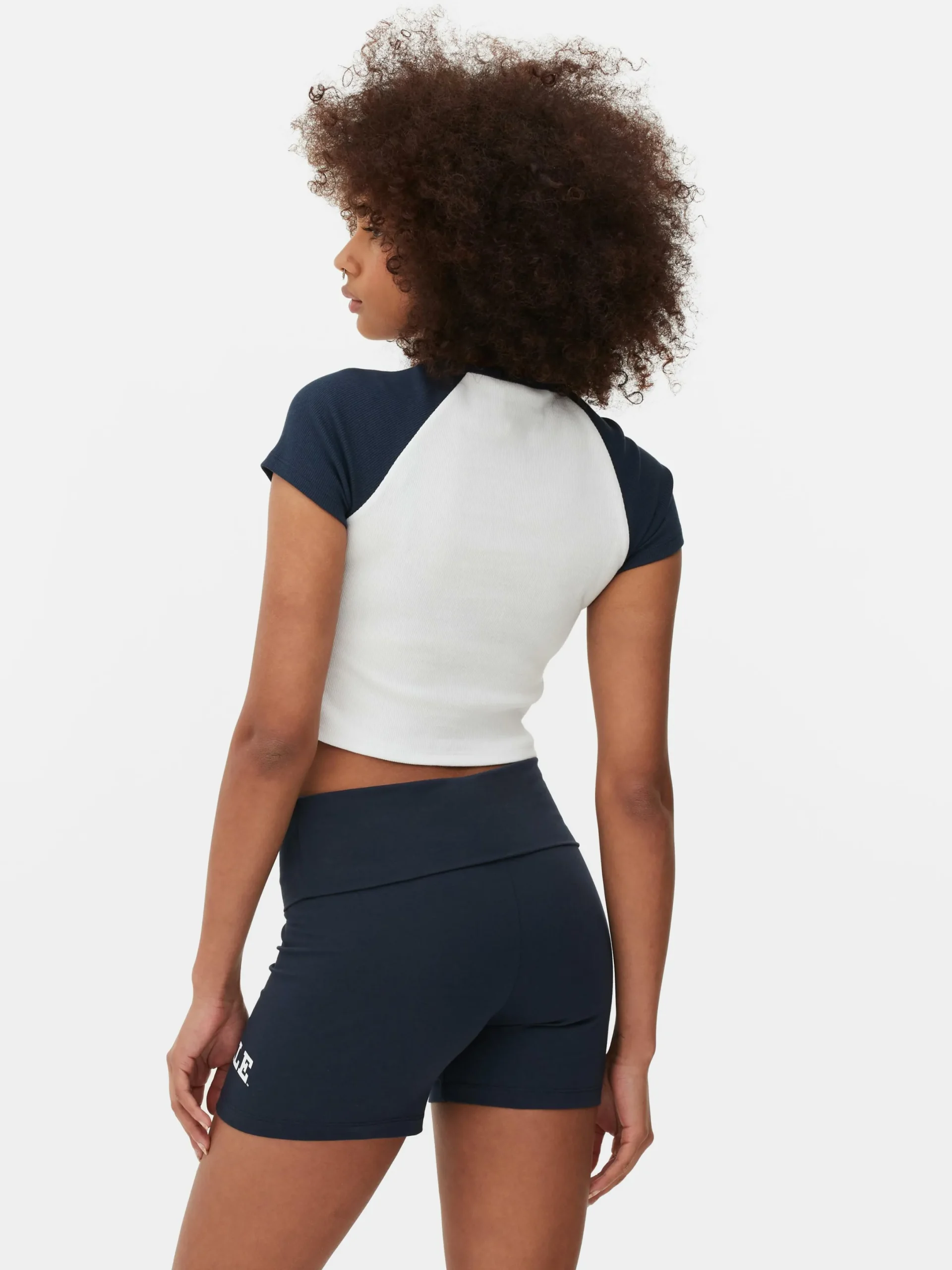 Tops Und T-Shirts|Primark „Yale“ Baby-T-Shirt Elfenbeinfarben
